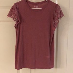 Cap sleeve t-shirt with lace detail